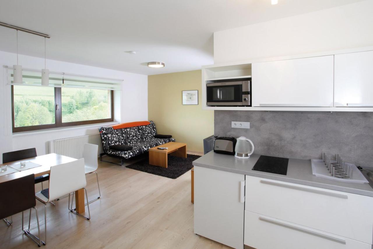 Apartman Stara Skola Высоке-над-Йизероу Экстерьер фото