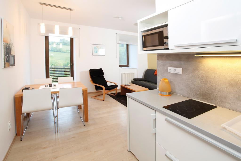 Apartman Stara Skola Высоке-над-Йизероу Номер фото